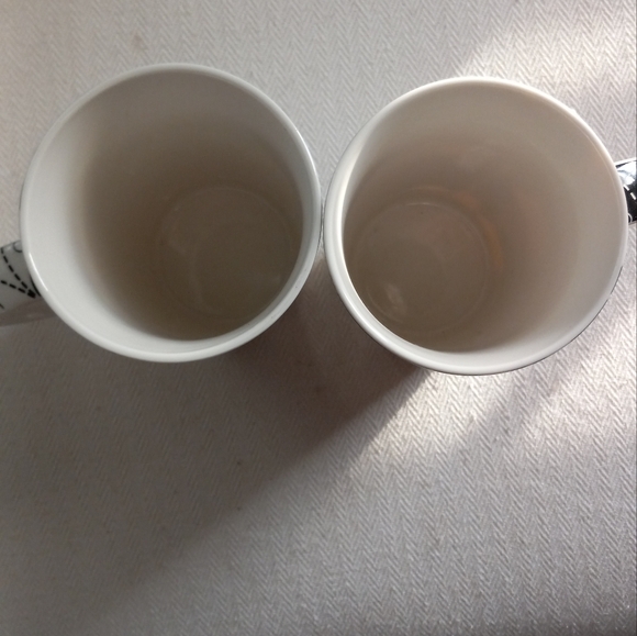 MAXWELL & WILLIAMS MUGS "DAISY MAY" - Picture 2 of 3